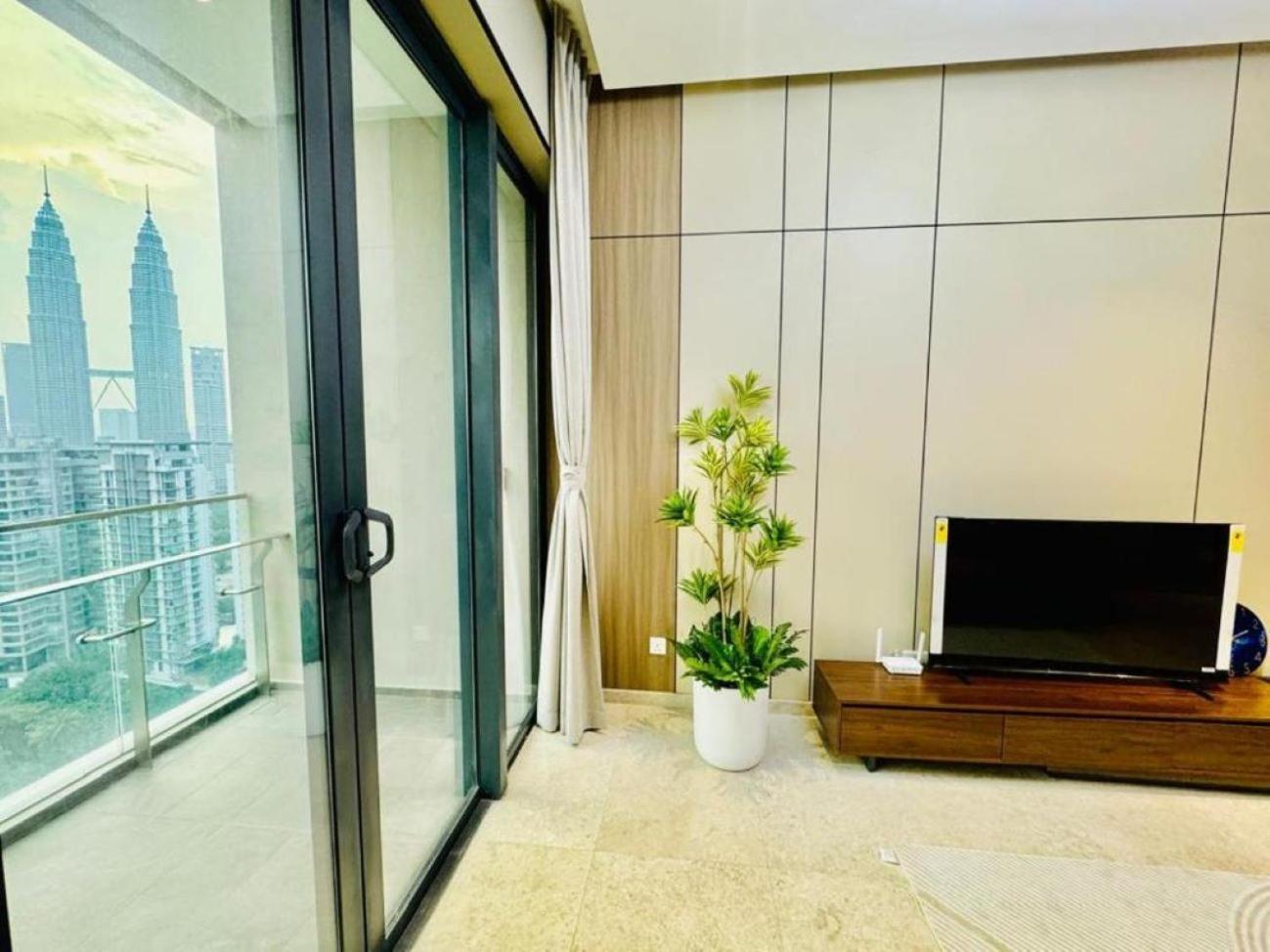 Crown Suites The Manor Klcc Kuala Lumpur City Center Exteriör bild