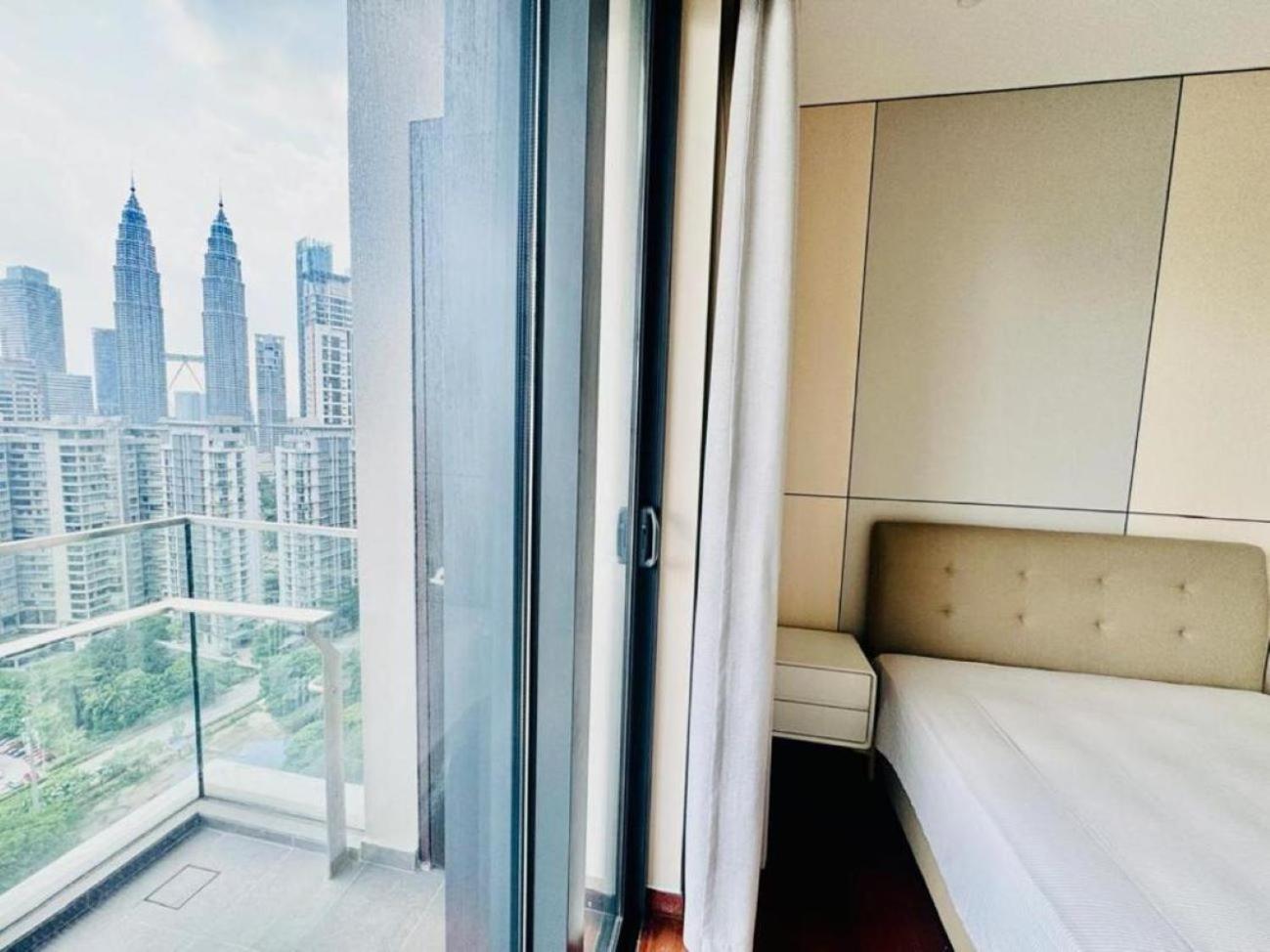 Crown Suites The Manor Klcc Kuala Lumpur City Center Exteriör bild