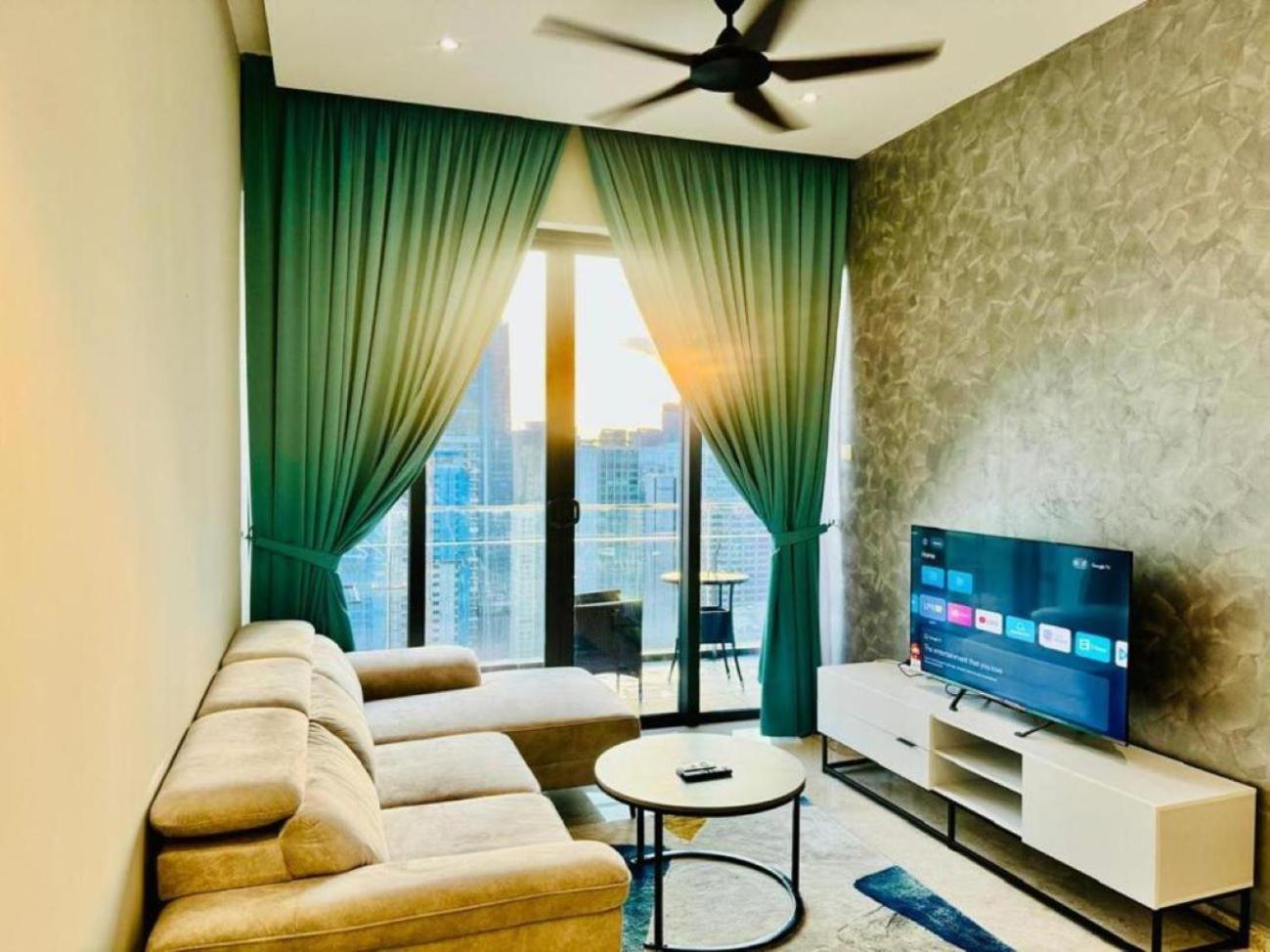 Crown Suites The Manor Klcc Kuala Lumpur City Center Exteriör bild