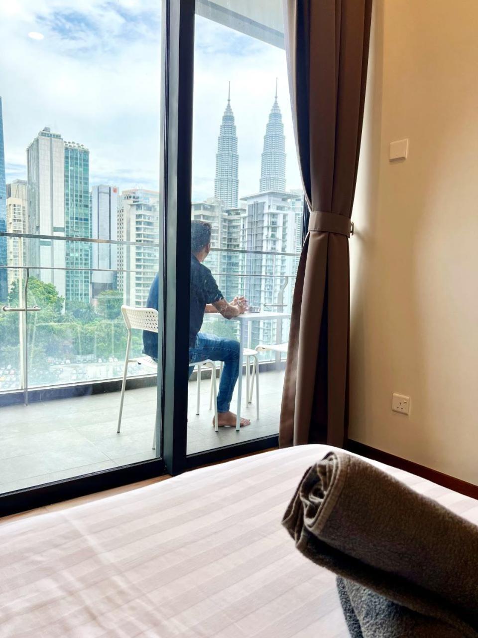 Crown Suites The Manor Klcc Kuala Lumpur City Center Exteriör bild